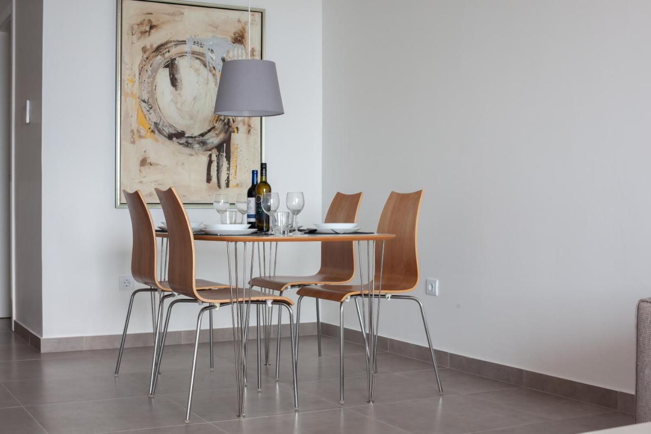 White Appartement *