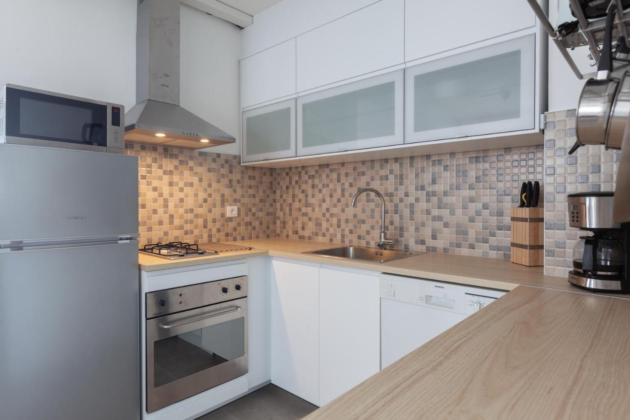 Apartment White *
